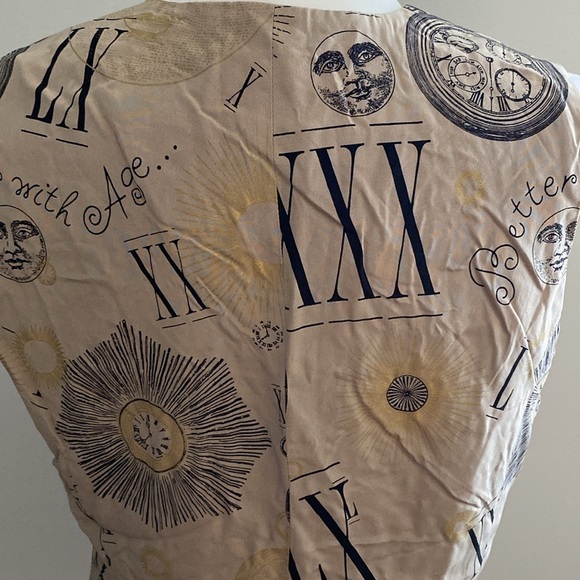 Ann May time clock vest - Picture 5 of 10